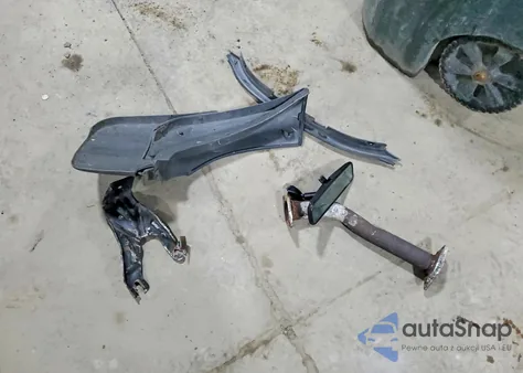 2000 Nissan Xterra Xe-V6 z USA, uszkodzony, nr VIN 5N1ED28Y8YC599929